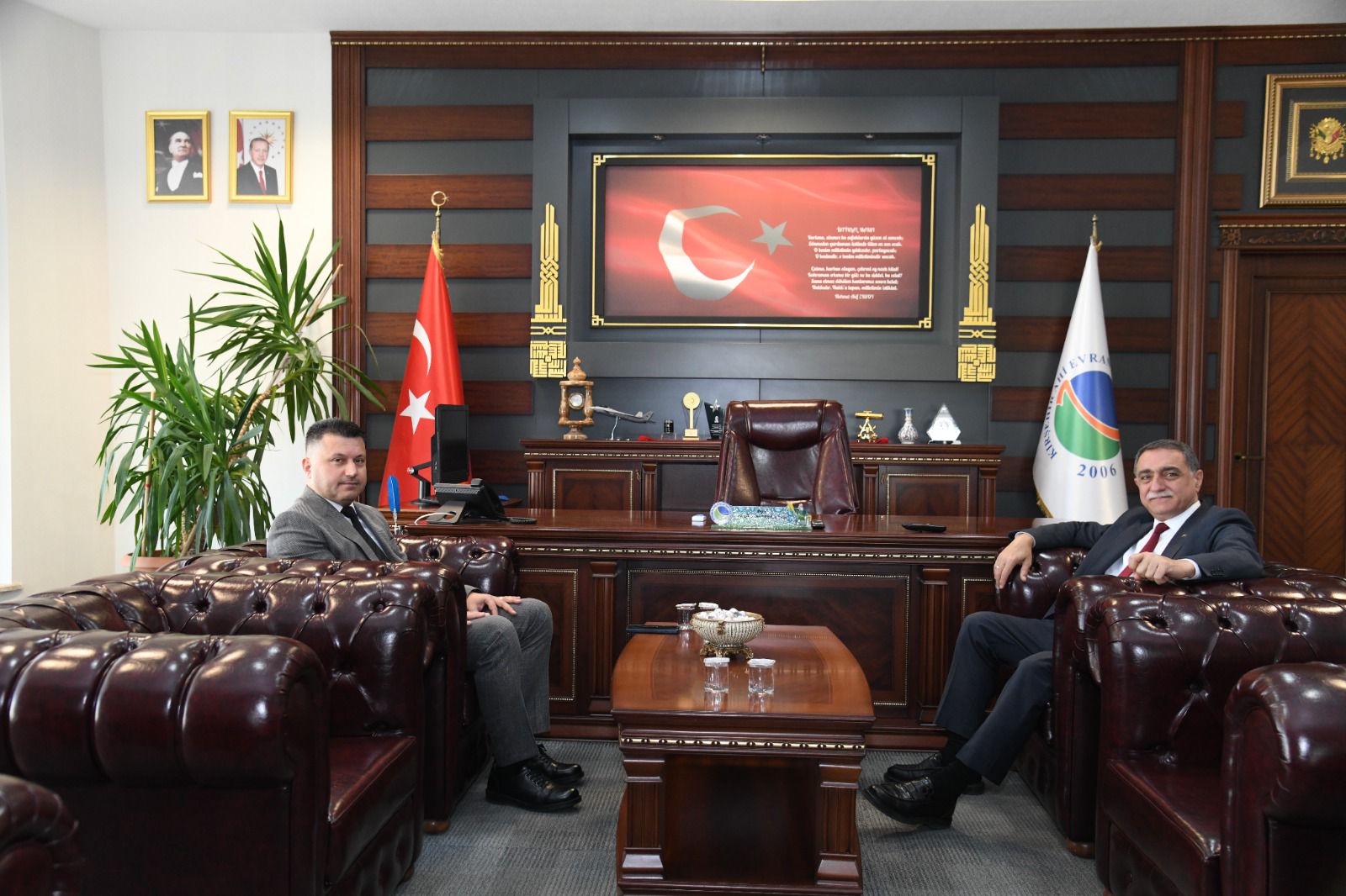 561569119 828030456404043 5771040956403406177 N