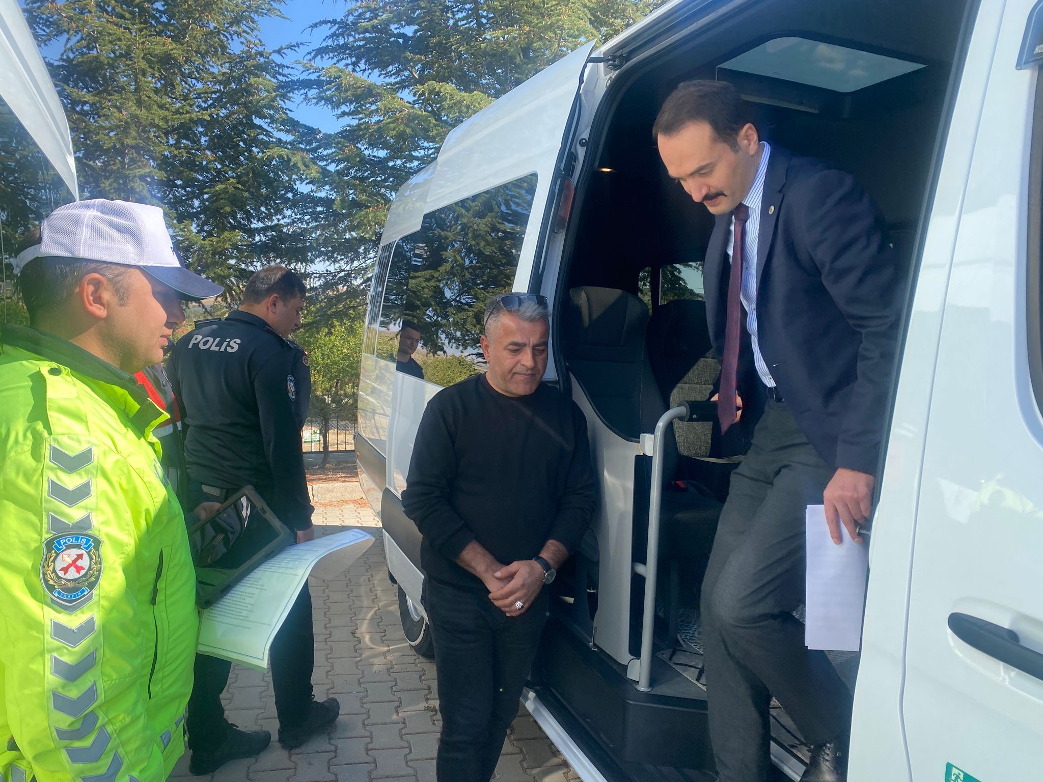 561783704 2289985631475073 3552868913633924691 N