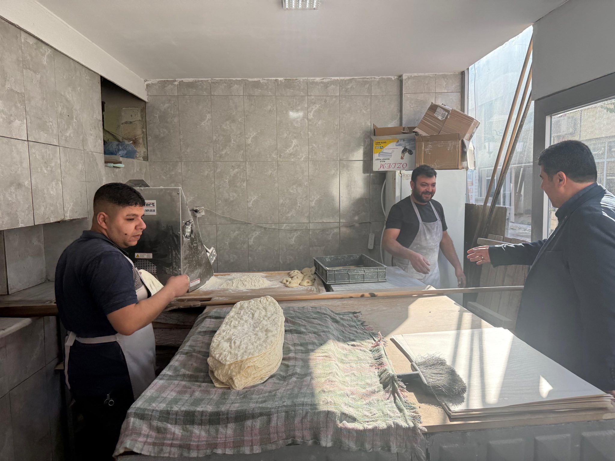 567676240 3988563358029710 4888663980169675073 N