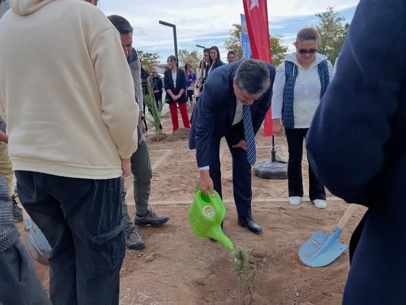 572136740 18300342424255336 5517861636822183430 N