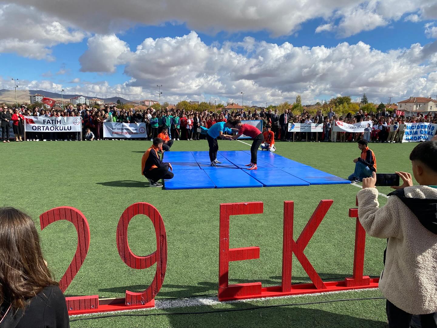 572138731 17883867966392914 6293023295469082279 N