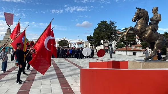 572275797 18331272499238622 7251878533000025675 N