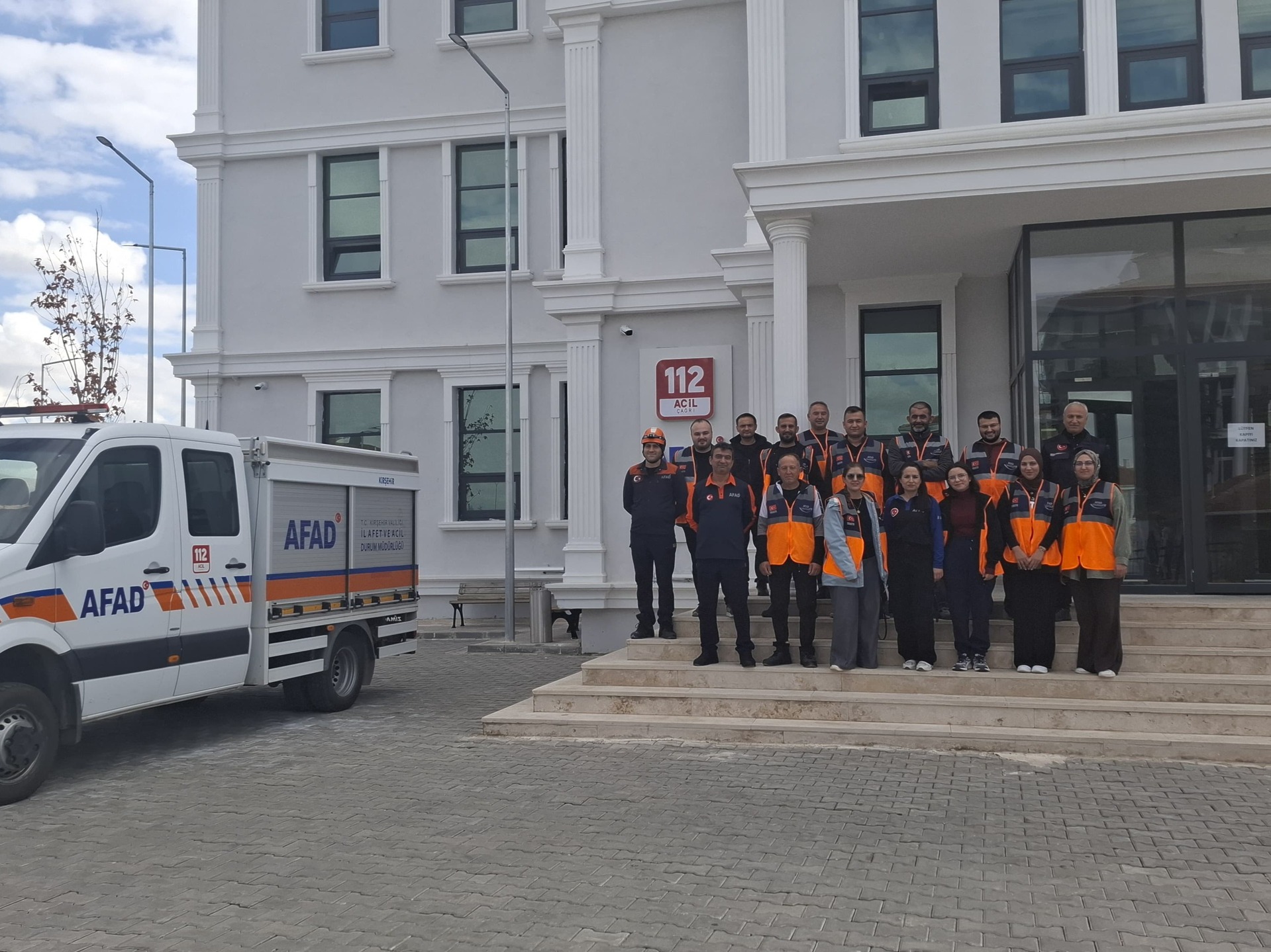 572632566 18313772875219328 701843142235817600 N