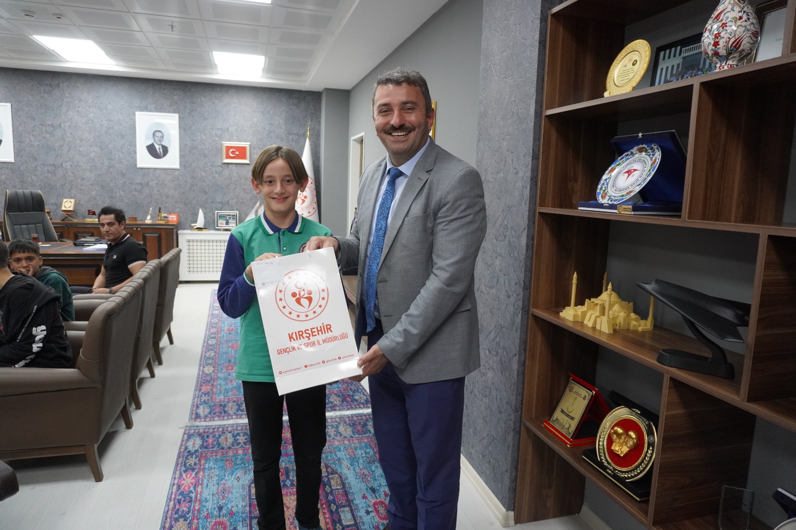 572854108 1301291458677045 2195074213971695801 N