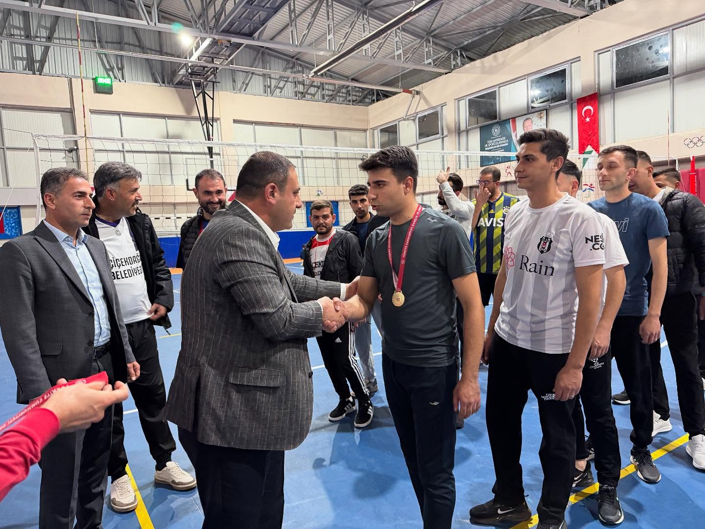 573248789 18331189234238622 5615239874204602363 N