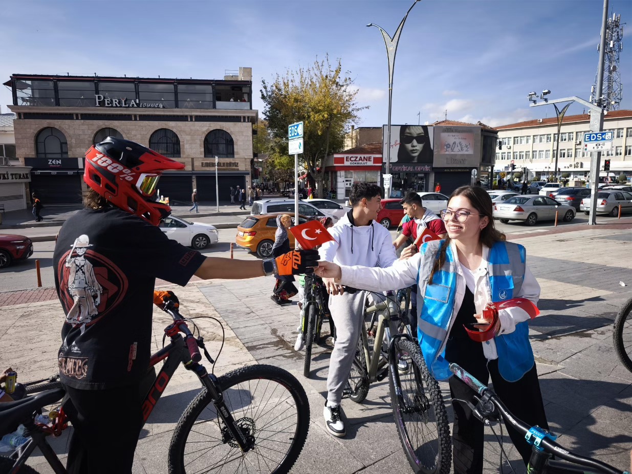 573365105 2704701466549655 4431336305081177994 N