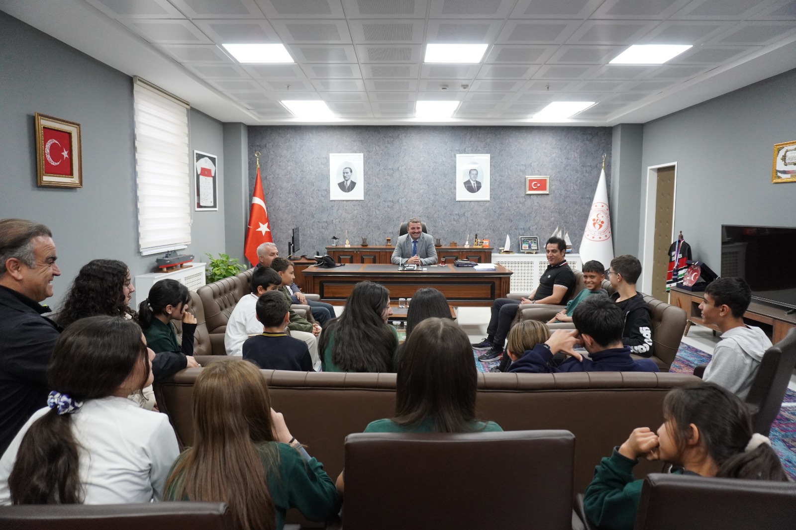 573568586 1301291385343719 7819890591535467215 N