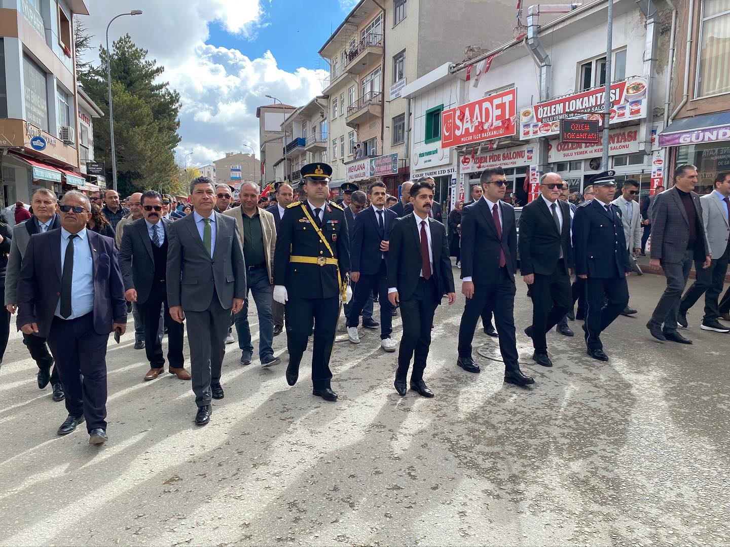 574433615 17883867810392914 2156549510866225900 N