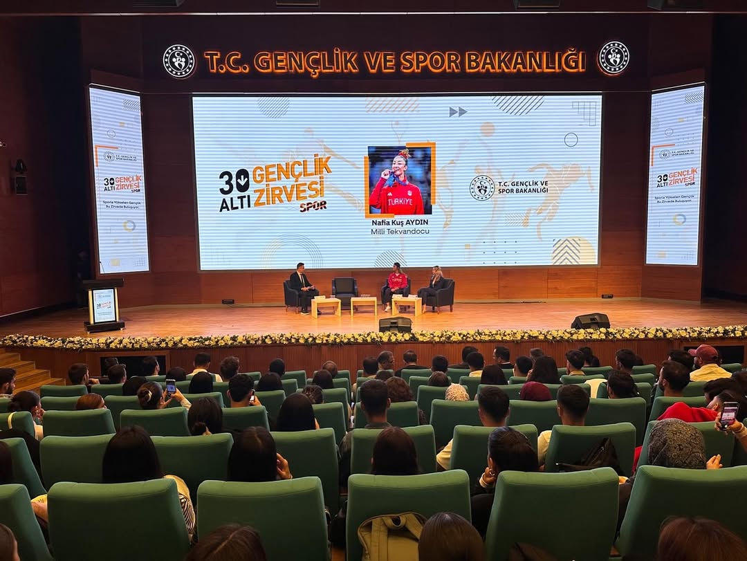 En Genç, En Dinamik Zirvede Bu Kez “Spor” Vardı. 30Altı Gençlik Zirvesi ‘Spor’ Temasıyla Bakanlı (3)