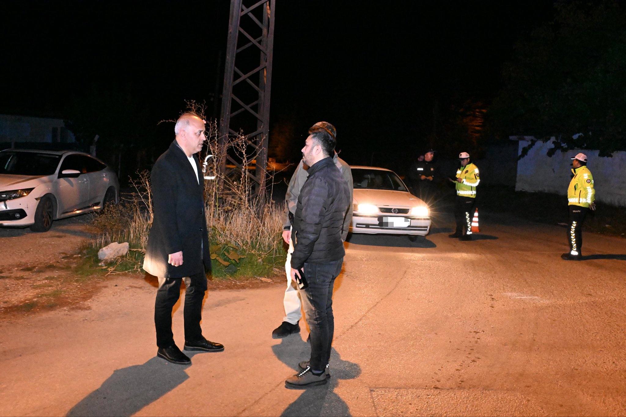 G4 Sk A P D X M A A L Zf Q