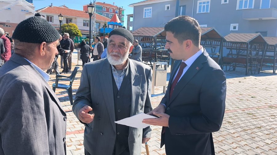 Kaymakamımız Sayın Yasin Erman, Belediye Başkanı Sayın Yılmaz Kiliç, Daire Amirleri Ve Kıymetli (6)