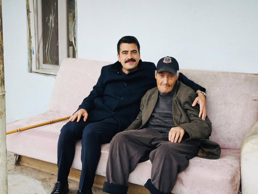 Kaymakamımız Sayın Yasin Erman Taşoluk Köyü’nde Ikamet Eden Naci Kaya Amcamızı Ziyaret Ederek Ke