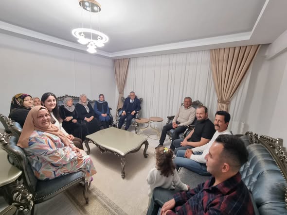 574257452 24963287333355308 7156689789850029745 N