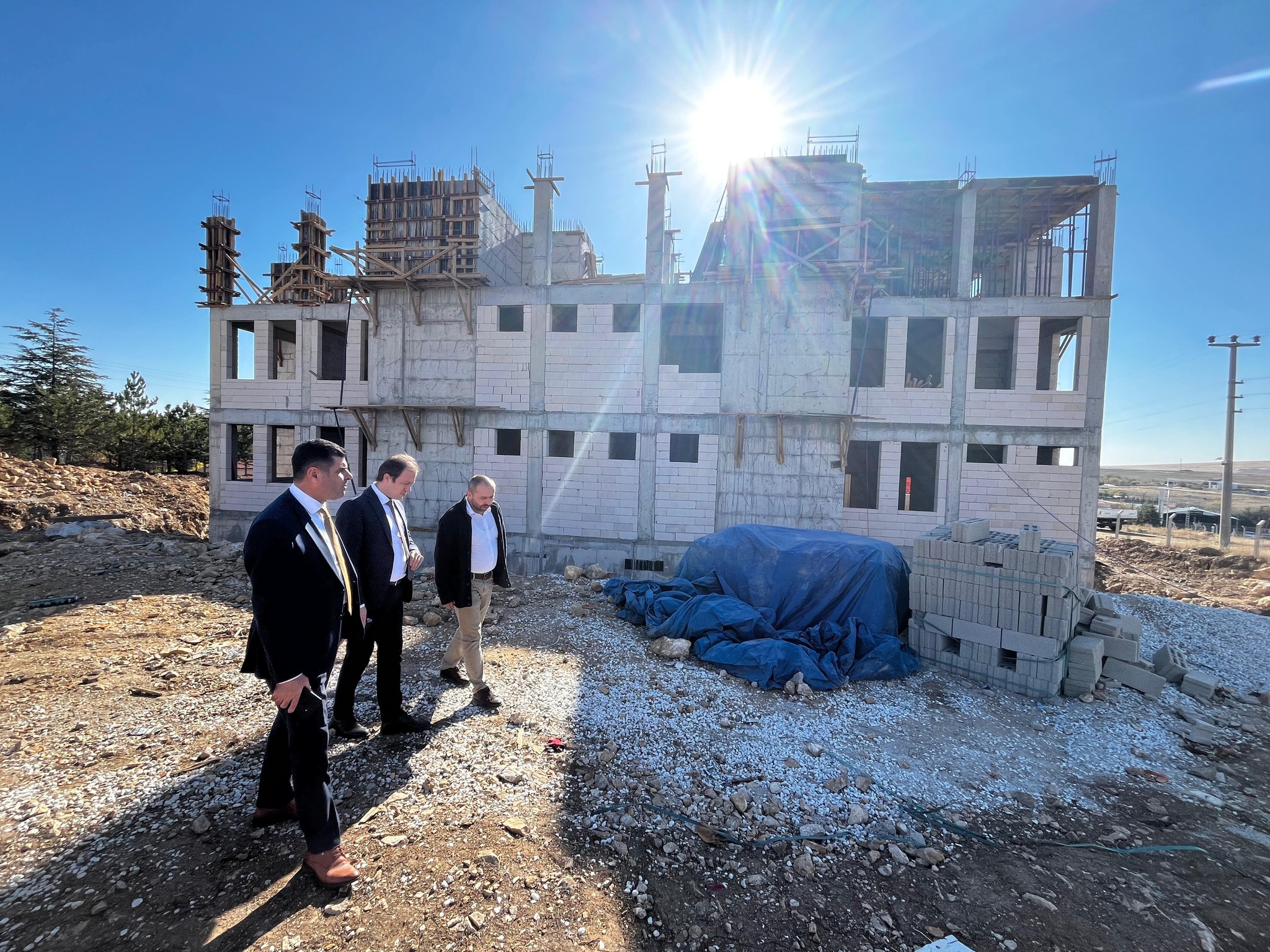 574858141 1150066327310687 1745115479738357757 N