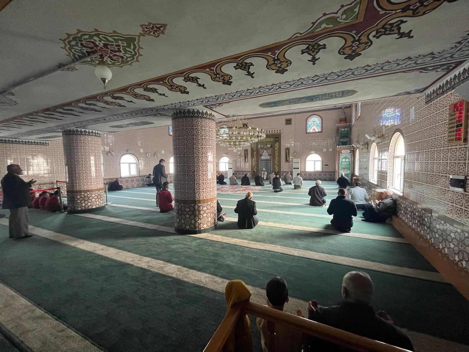 575135589 1456583083136309 2164995543592935298 N