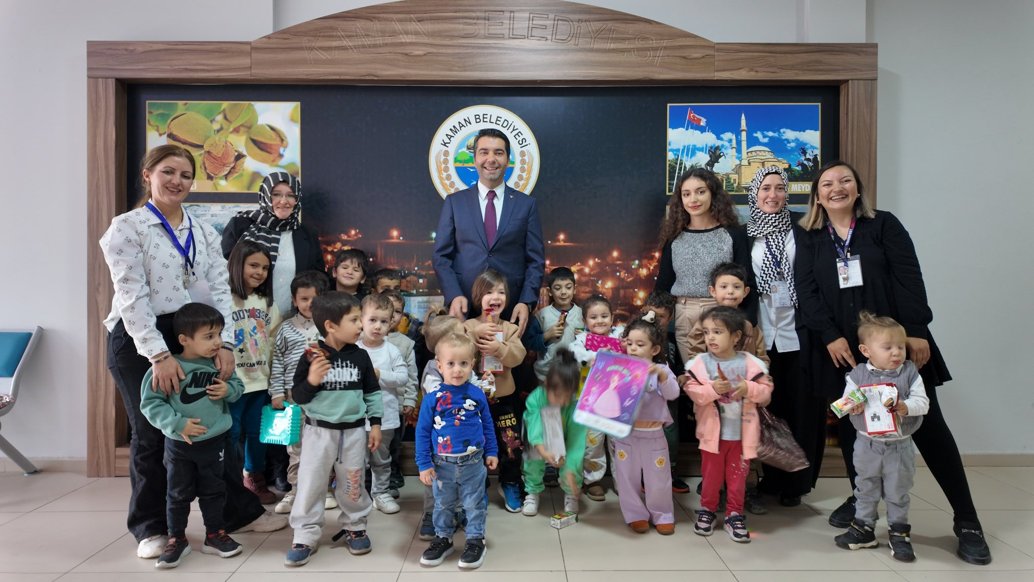 576382053 1300281998807275 2541304151923401056 N