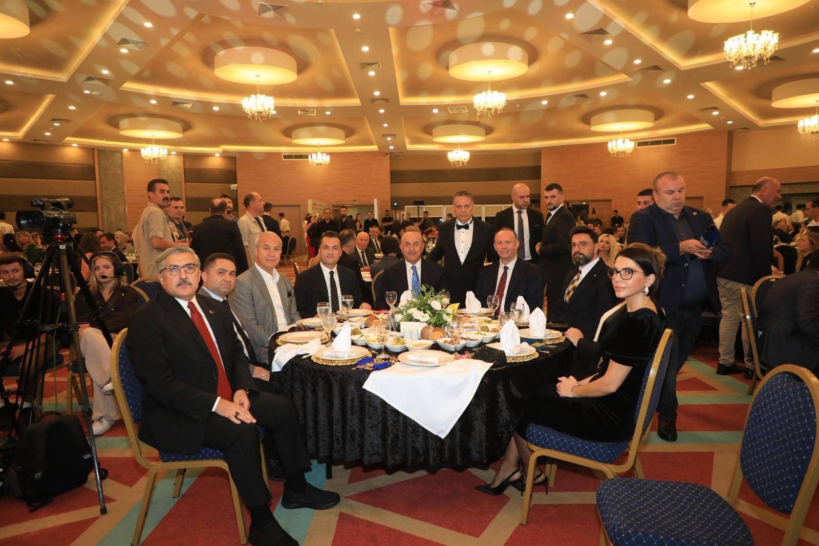 582999528 10163209868035890 4782233247588359738 N