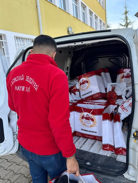 584725222 10162527636043992 26505639166384026 N