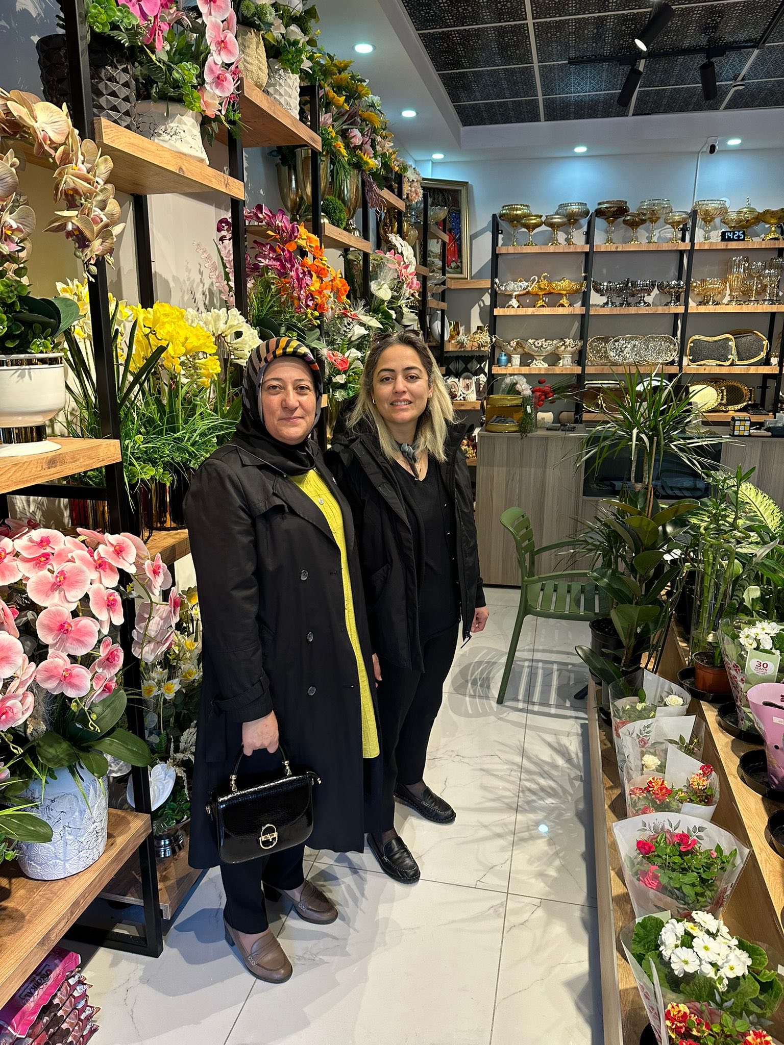 587962770 25193523653665007 4932226814713741558 N