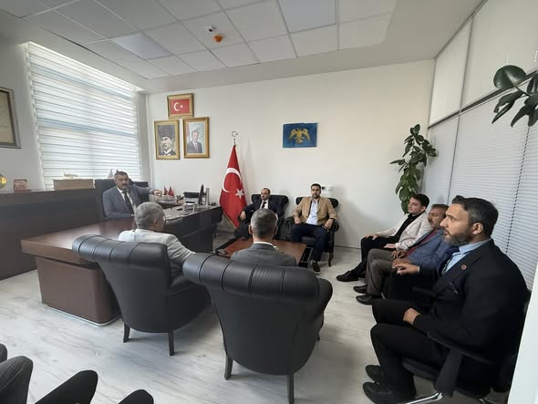 589186793 10163721296949756 2895644215159583653 N