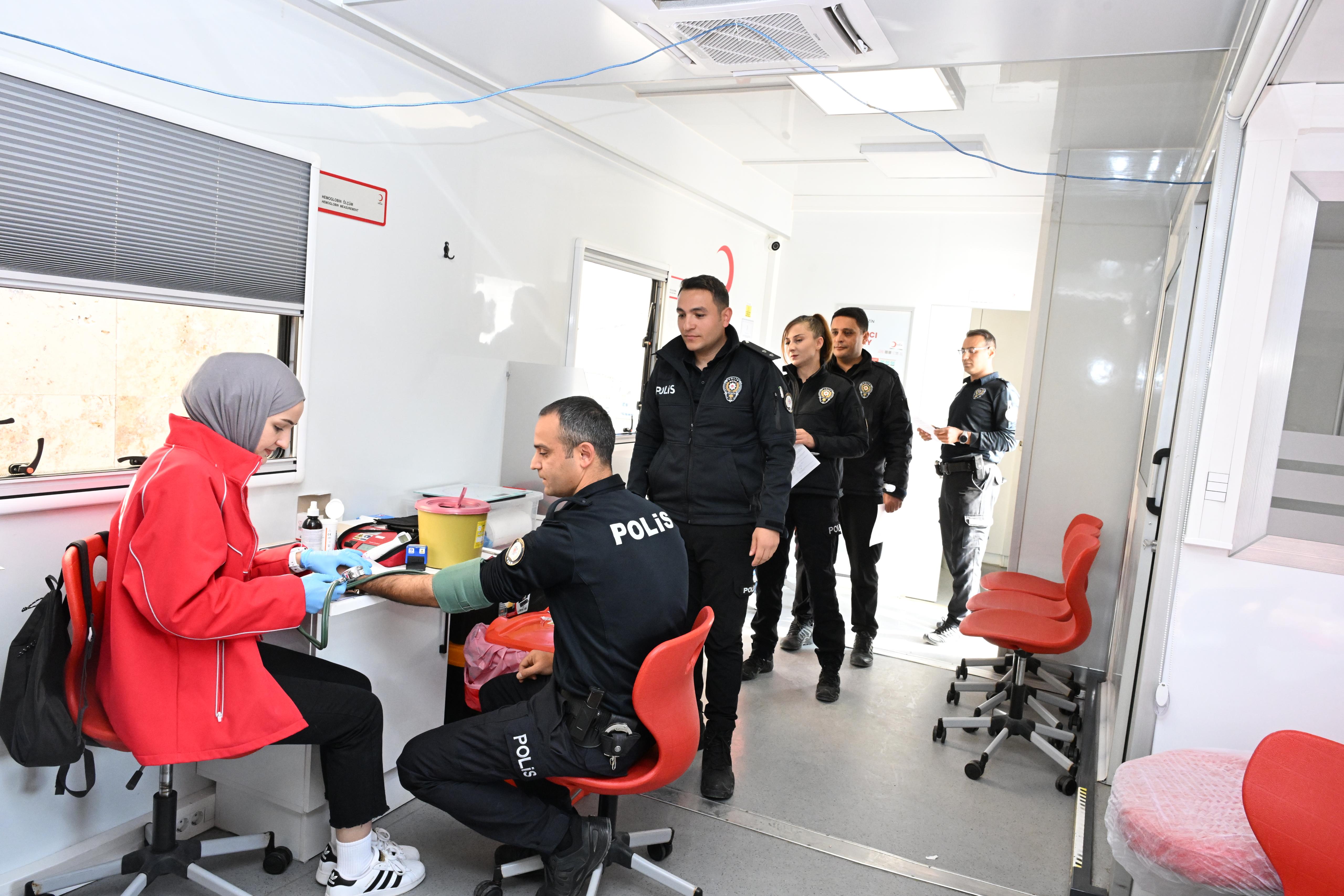 A A 20251113 39699217 39699215 K I R S E H I R D E P O L I S L E R K A N B A G I S I N D A B U L U N D U