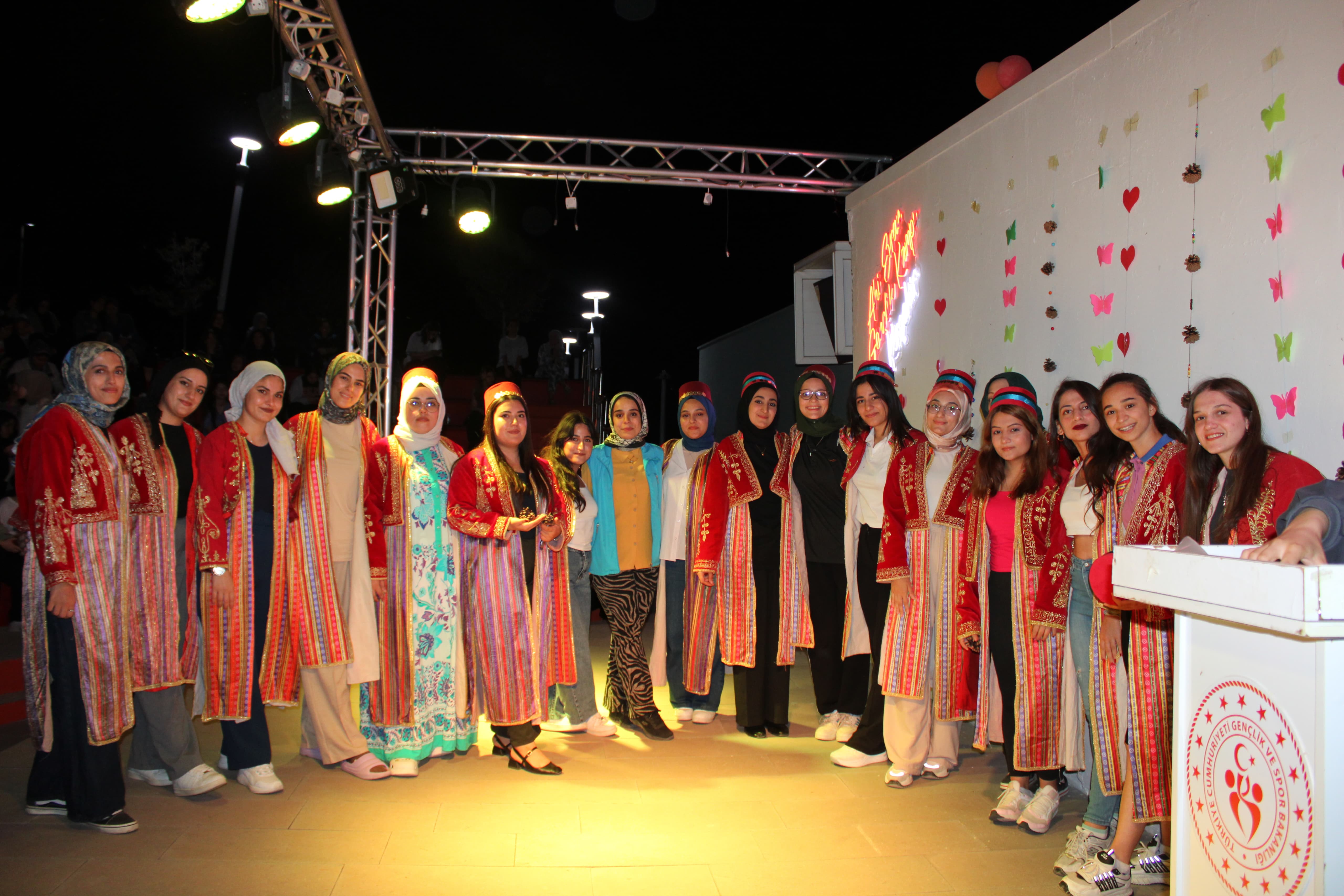 A A 20251121 39765980 39765971 A H I E V R A N G E N C L I K K A M P I B U Y I L 81 I L D E N 7 B I N G E N C I A G I R L A D I