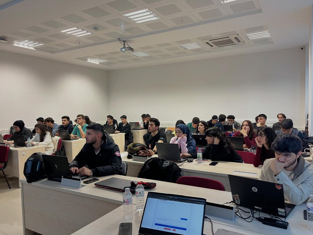 Ahi Evran Üniversitesi Siber Güvenlik Topluluğu Olarak Düzenlediğimiz Web Güvenliği Eğitimi, Kat (4)