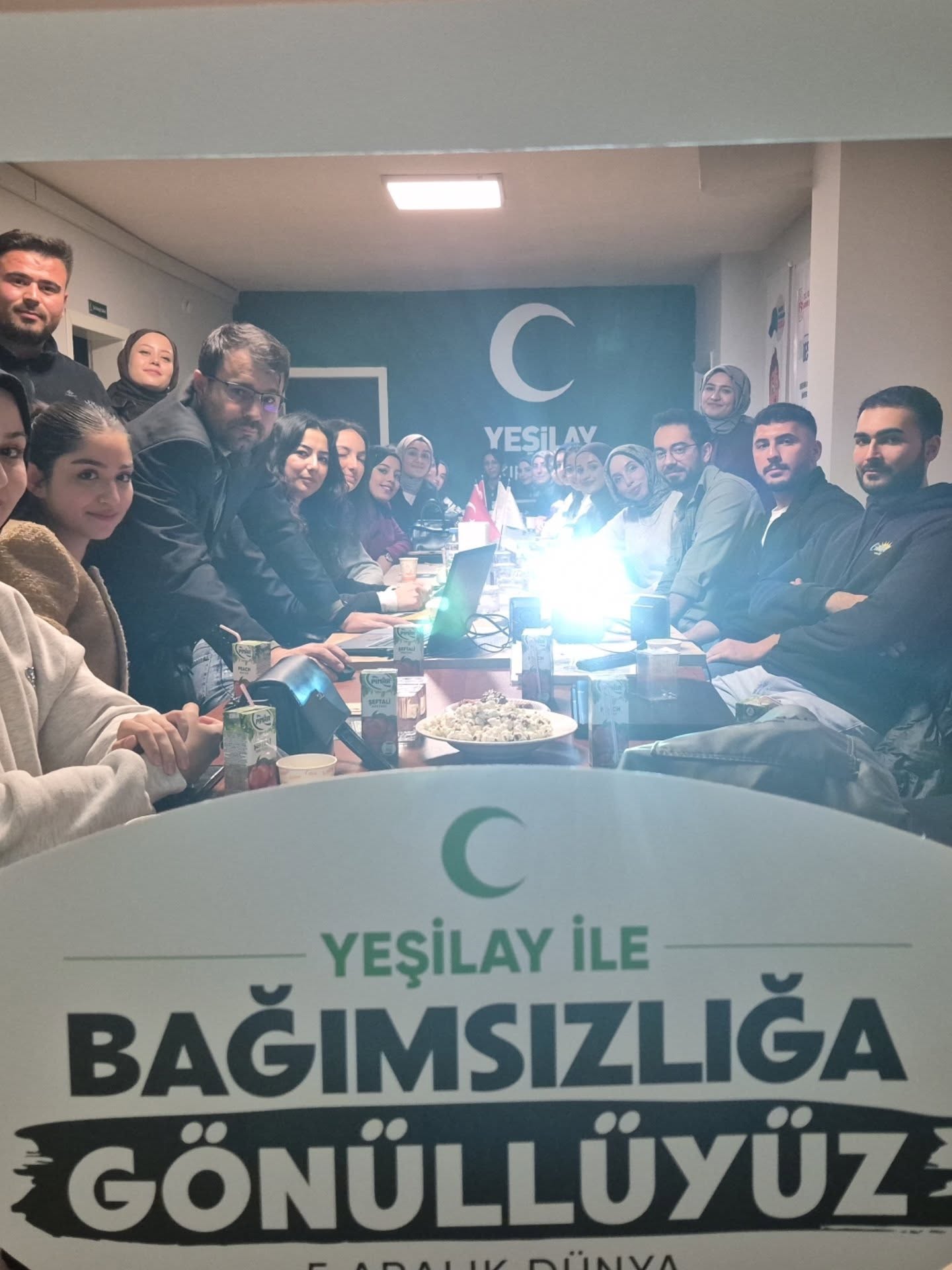 589253859 18302206831282389 2835836479400261176 N