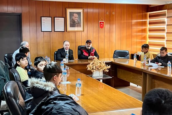 590931410 18300676054280266 6043593423307617524 N