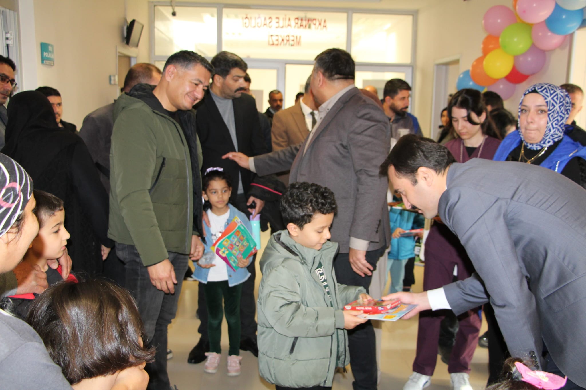 591753486 2331086510698318 5699221401541620324 N