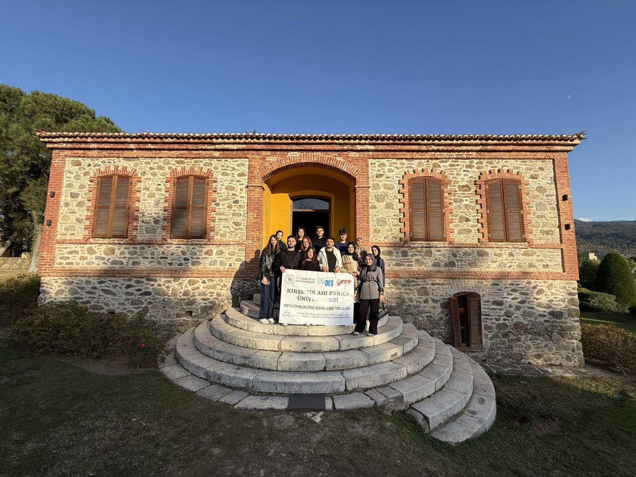 592248696 1289217843247651 5197793086497565926 N