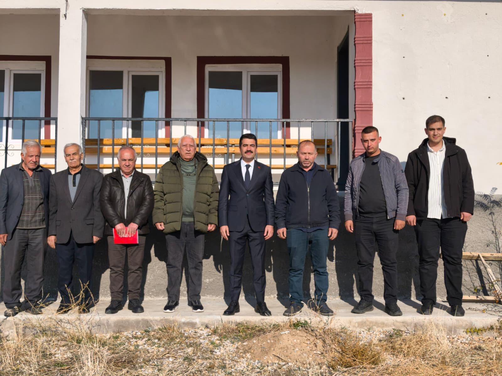 594961668 122126524874991808 6135199248853246199 N