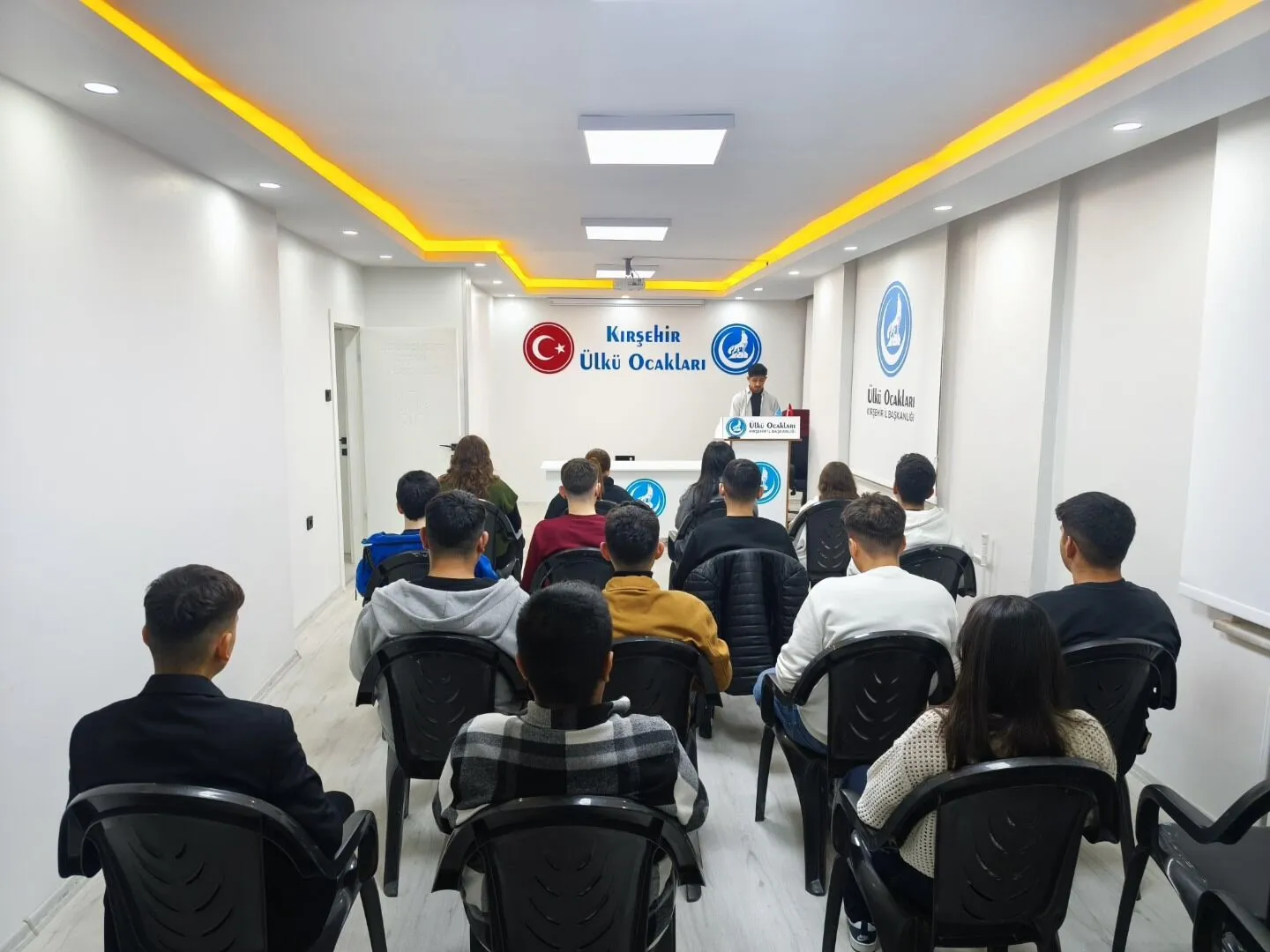 595263114 2741427172877084 3662594343174180451 N