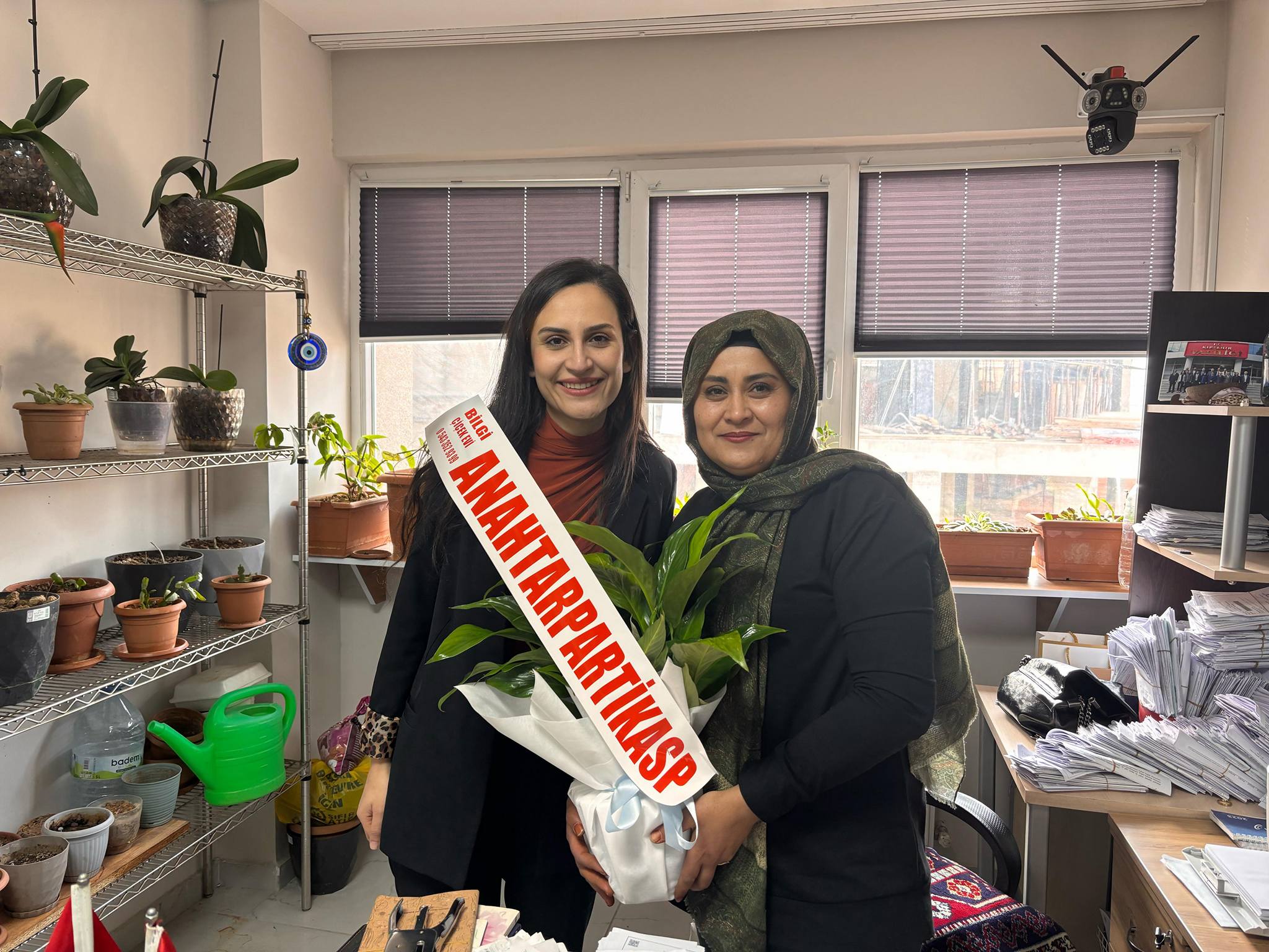 595383095 122259156596229647 2443867145751831427 N