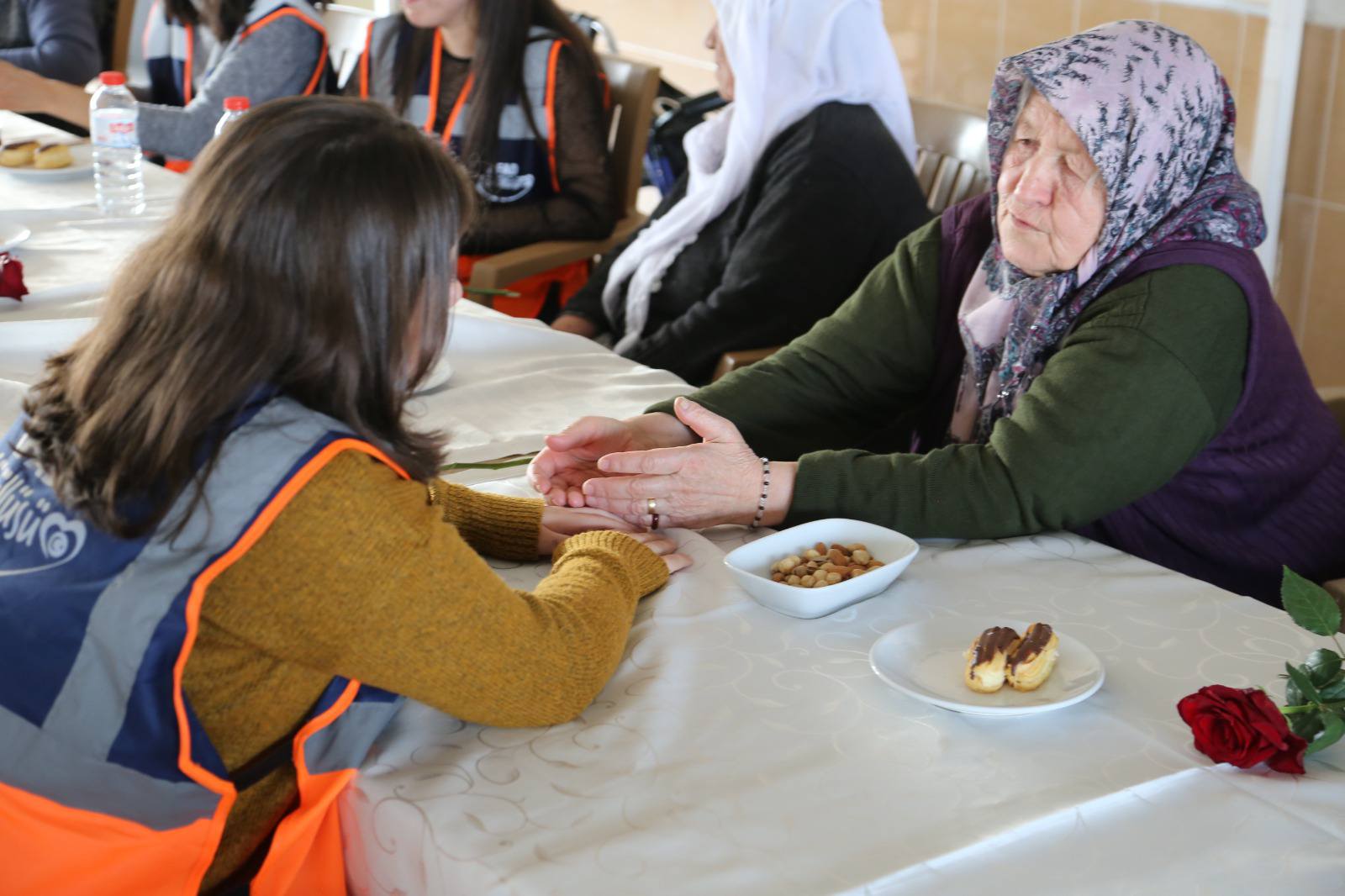 595779054 869281222278966 8482787960398753906 N