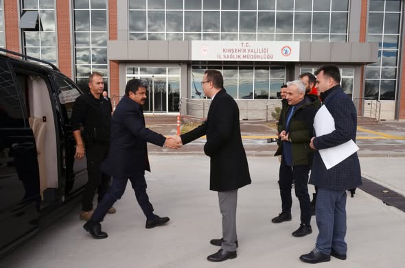 596557561 1272262991613888 8363582790064805638 N