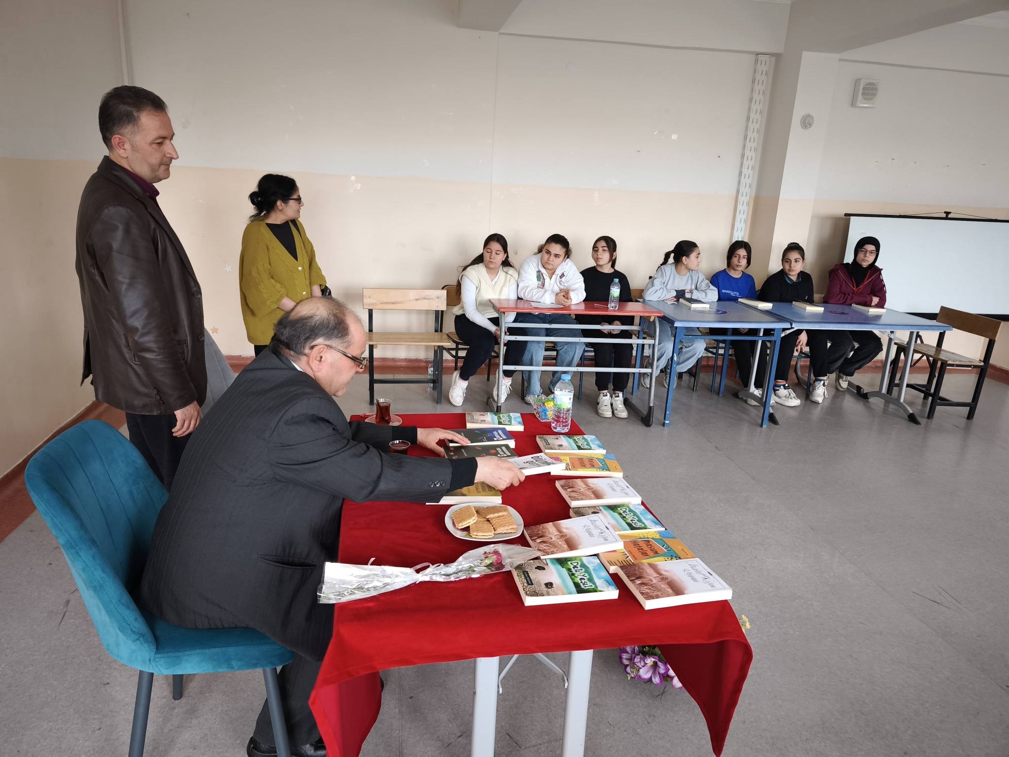 597803236 2867387113455174 3177529088746240487 N