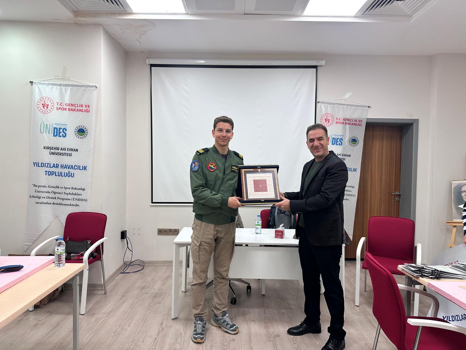 605111400 1304689081700527 3514981274849614472 N