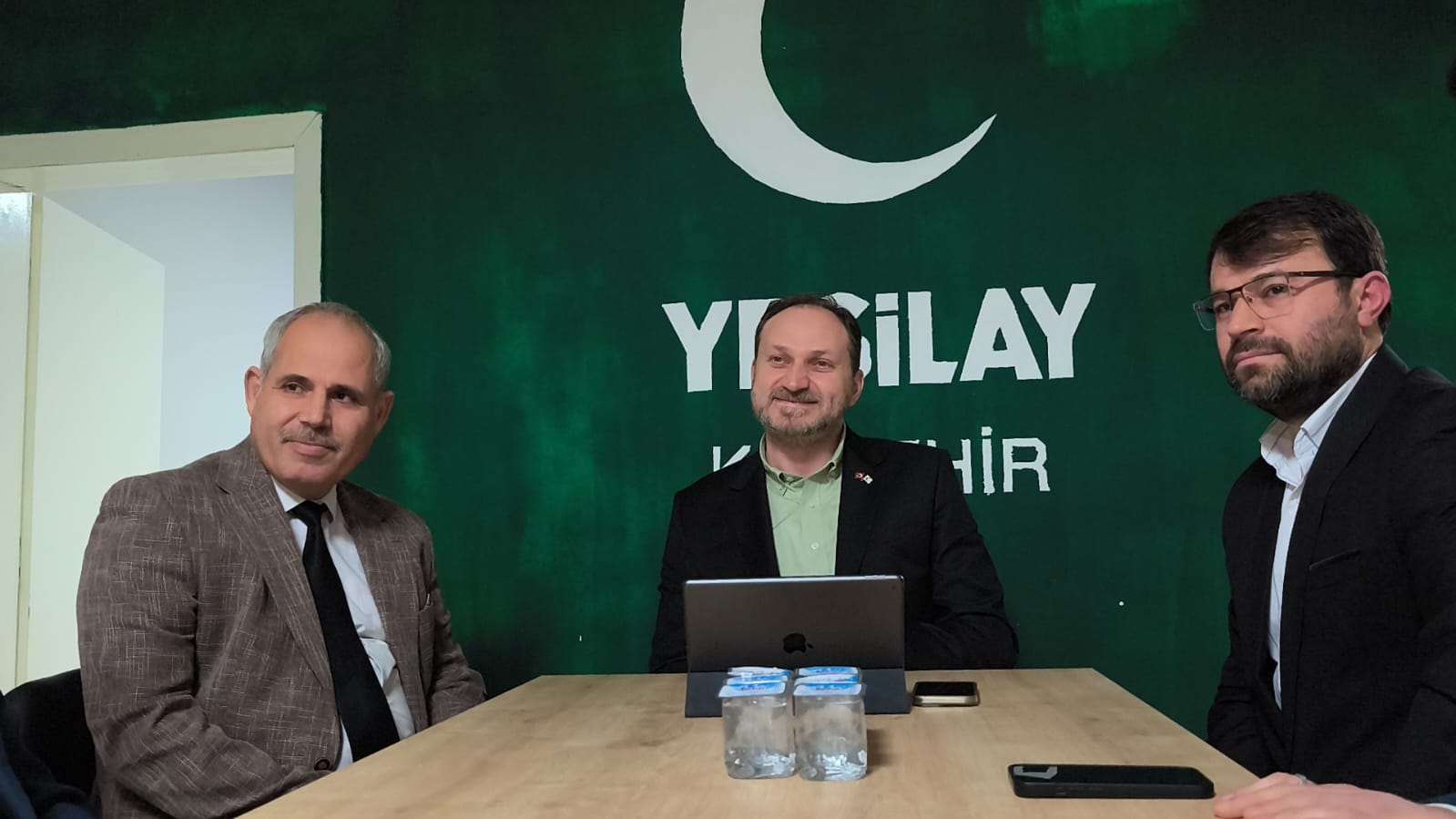 93754634 075C 4Cd4 96A6 E02012F7513D