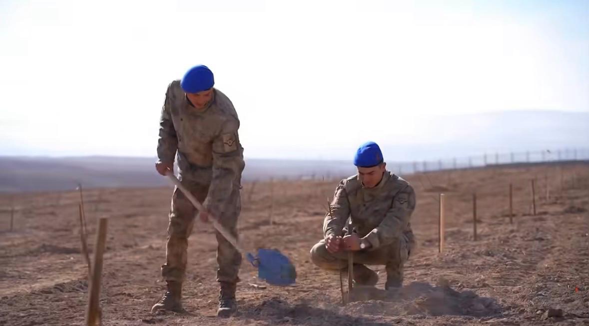 A A 20251208 39924955 39924954 K I R S E H I R D E C E Z A E V I Y E R L E S K E L E R I N D E 5 B I N 500 F I D A N T O P R A K L A B U L U S T U