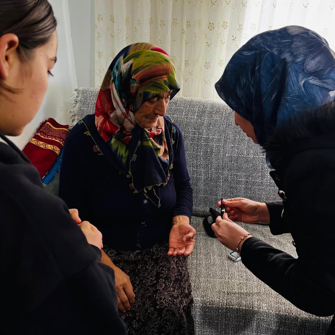 Güçlü Kızlar Aydınlık Yarınlar Mucur Toplum Sağlığı Merkezi Sorumlu Hekimi Ve Değerli Sağlık Eki (6)