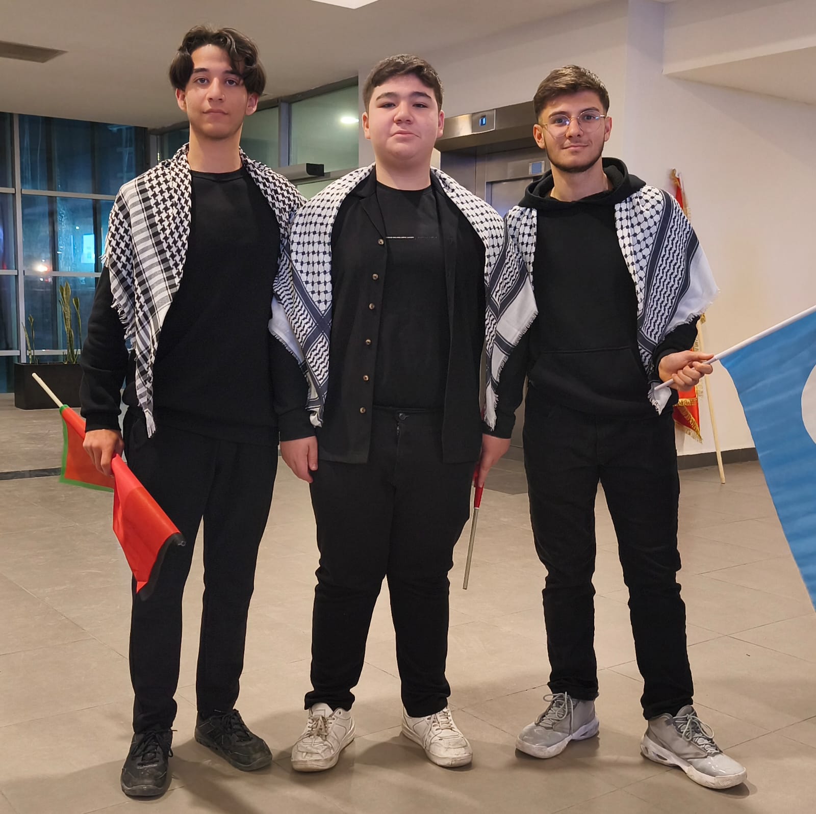 015Cbbc8 Be52 4567 9868 2213E9B1Cd55