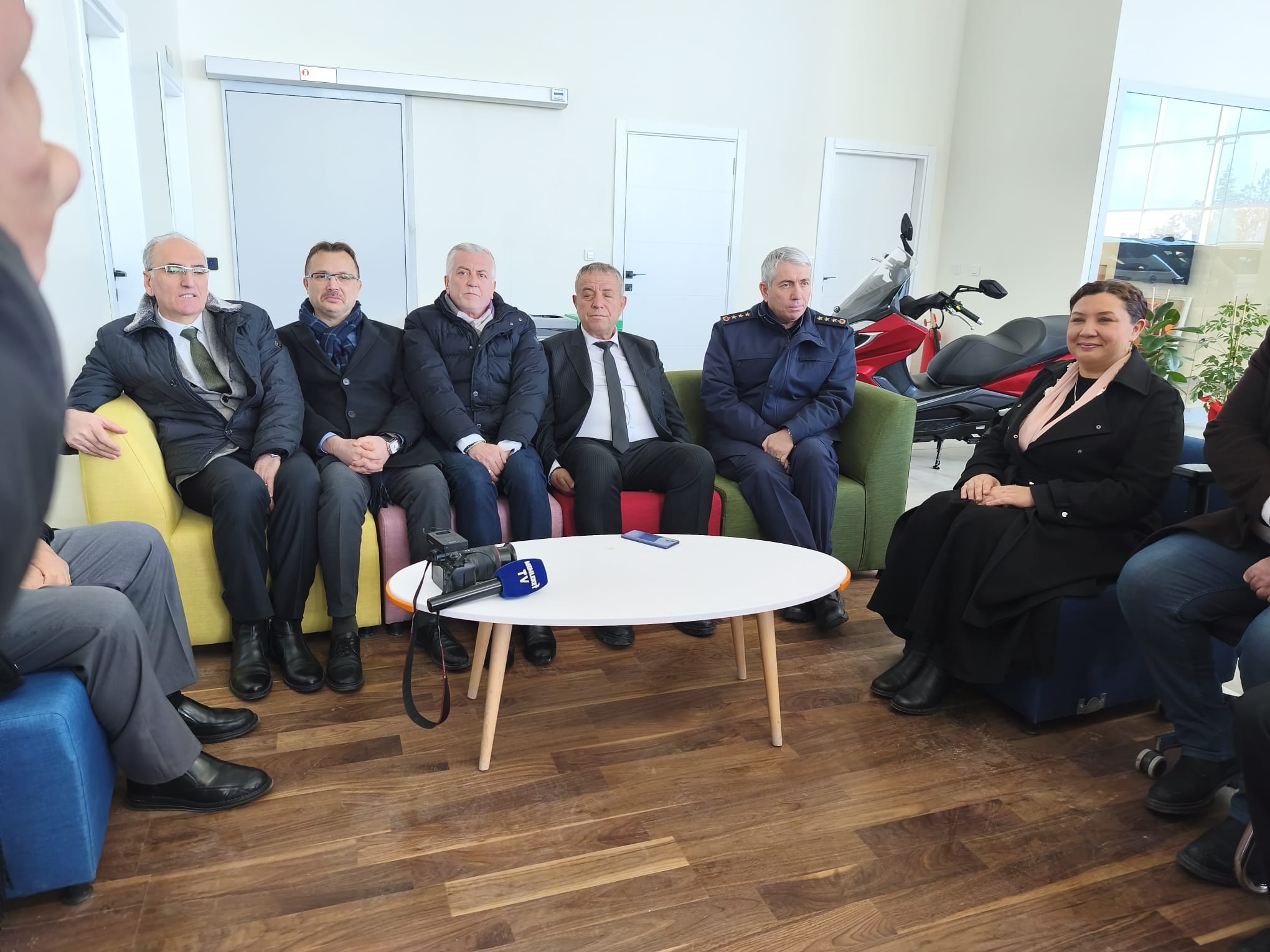 27D9C540 E1A1 4C3A 8C75 4Da5385812Ea