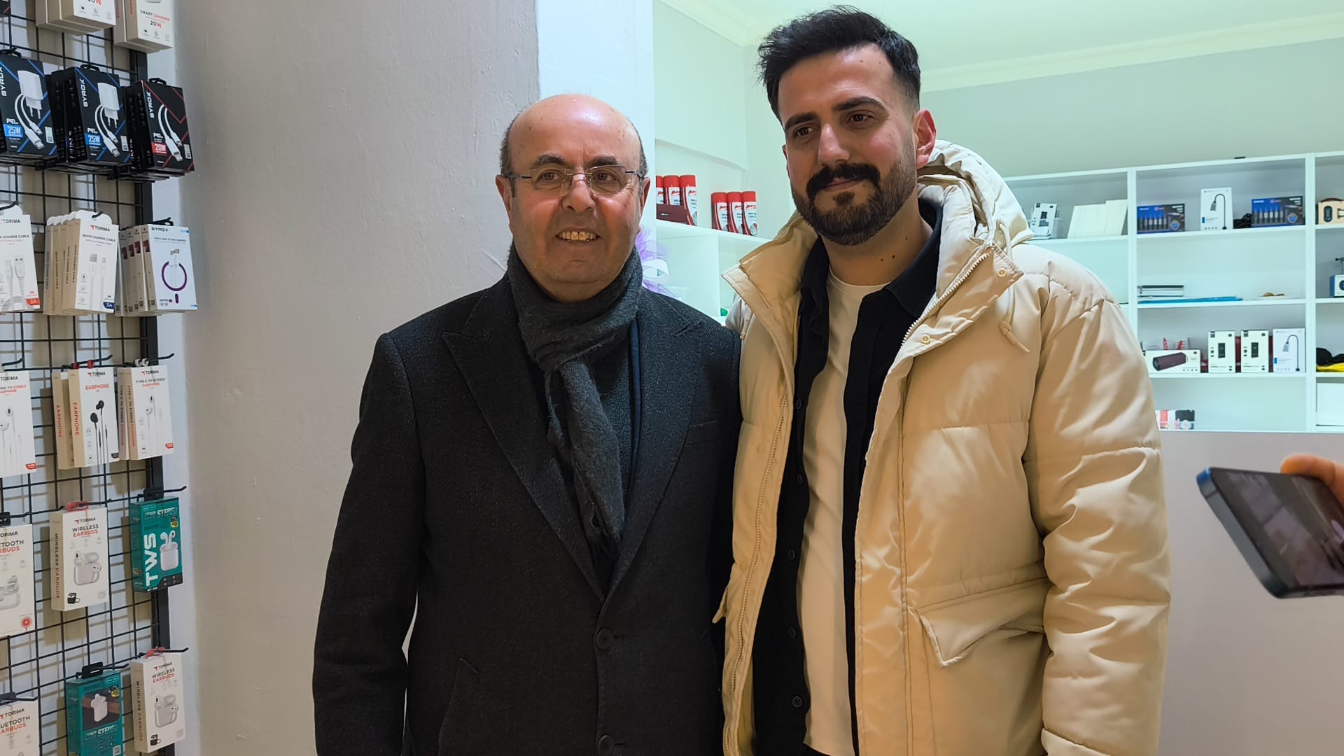 3Df48Ecc 5183 4Cb4 Ac81 4500Ca872A22