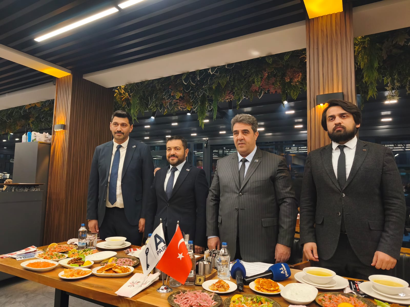 4152B535 2060 409C B6C7 C0306B64D54E