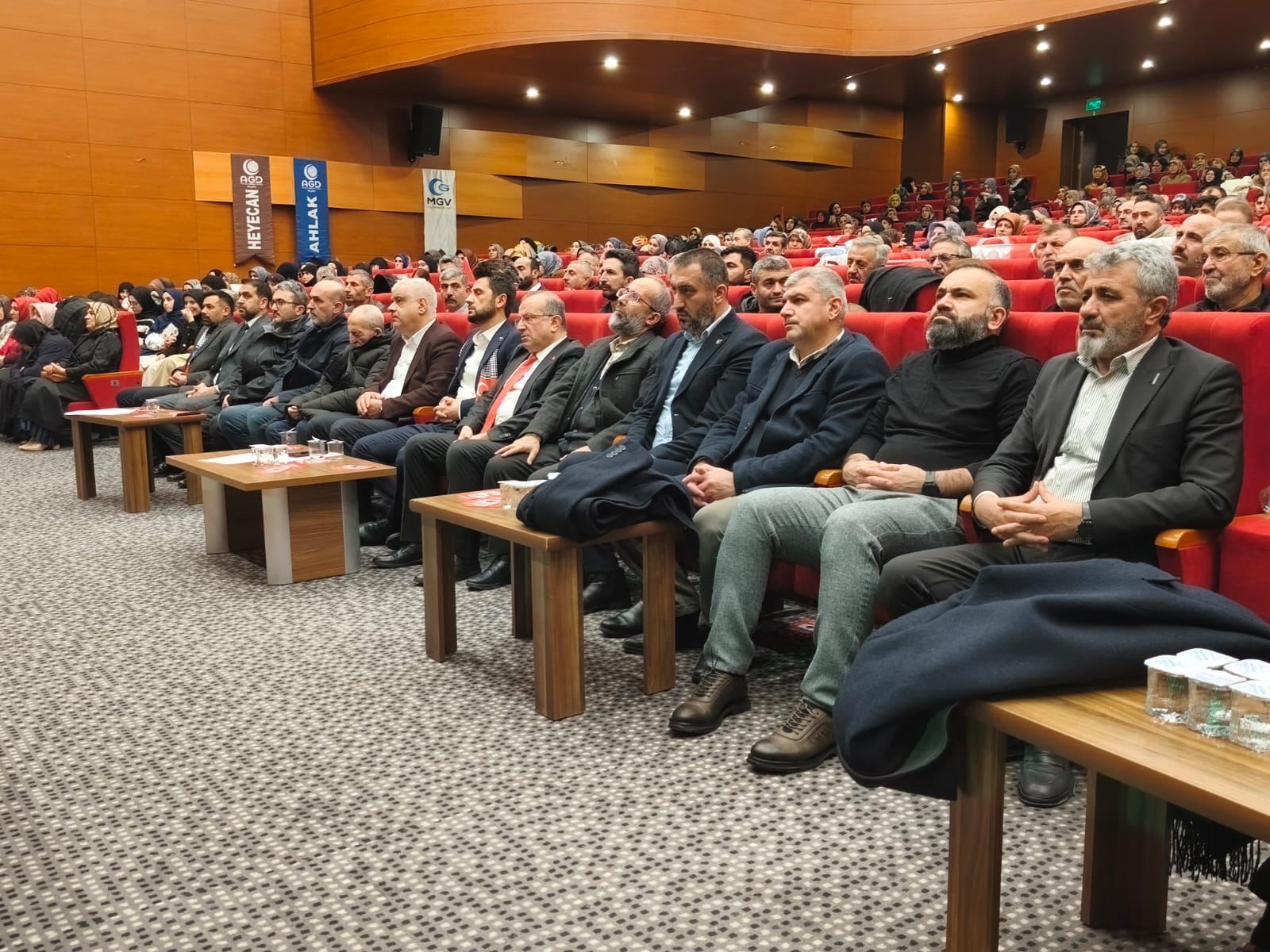 43Cea7C8 0E69 43B8 8D49 7D52Afe49896