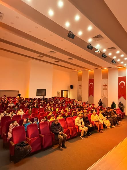 611954611 1513144664146817 8571138676578910863 N