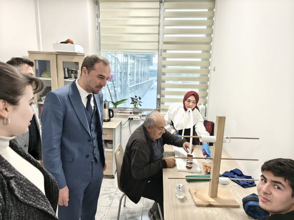 619252768 1214023067530890 8125891589636449778 N