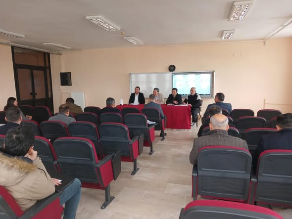 621591108 17893860816392914 8479626198016031436 N