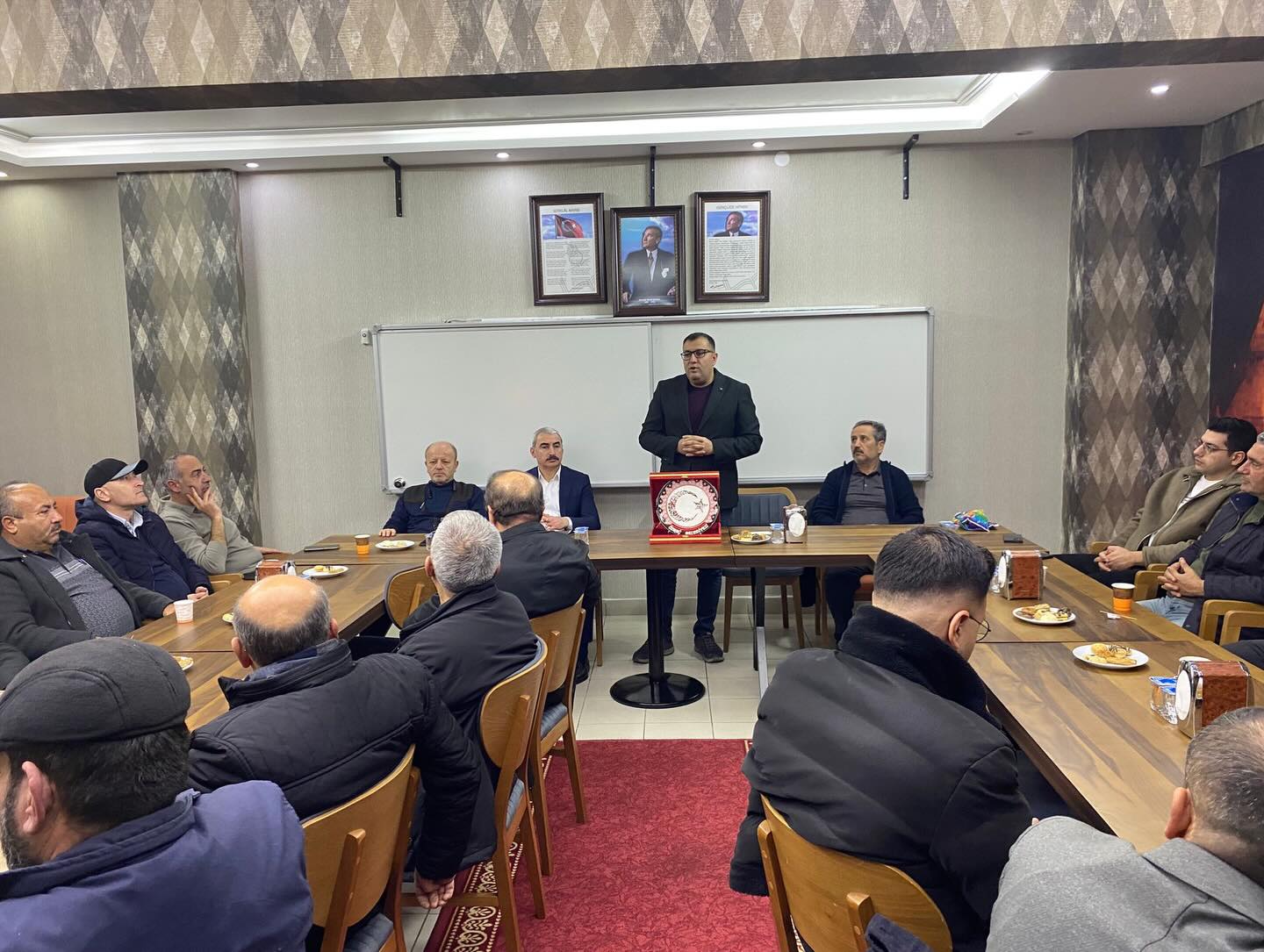 621842602 17972303064004141 6716561139359813734 N